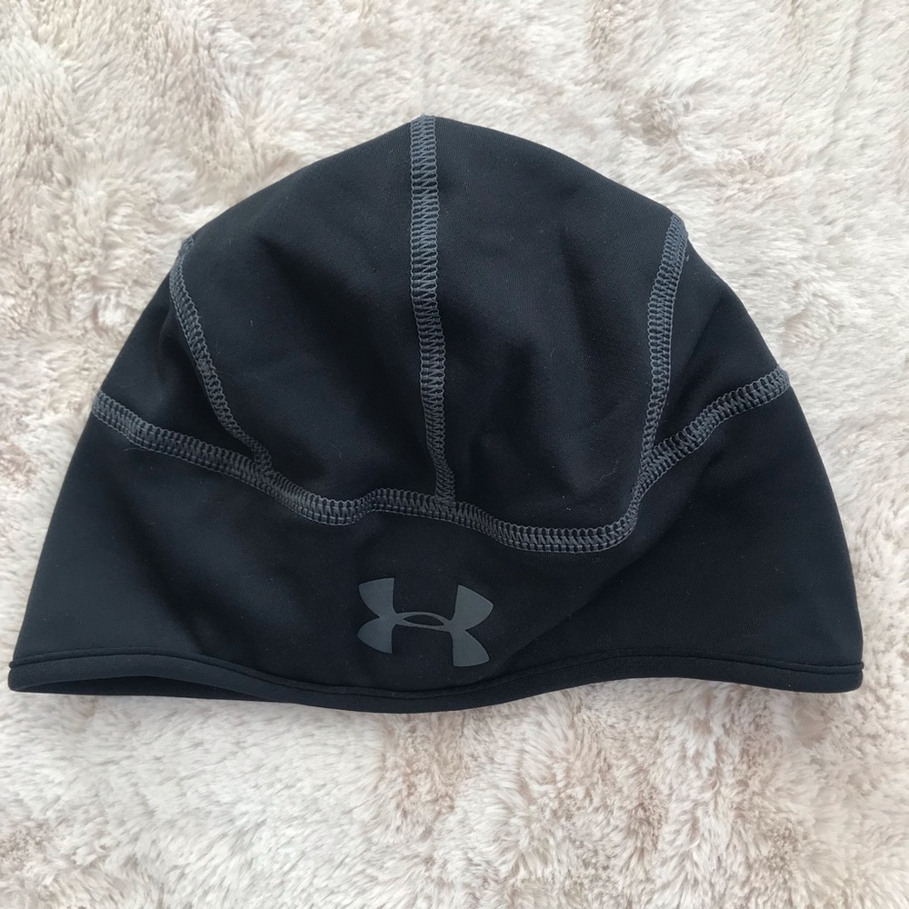 Under Armour ~ Women's Ponytail Run Beanie